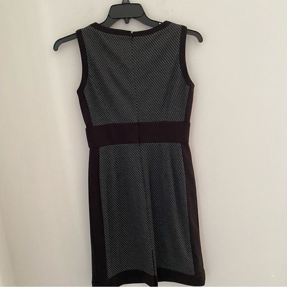 Tahari Arthur S. Levine Women’s Mini Sleeveless Shift Dress - Picture 3 of 4